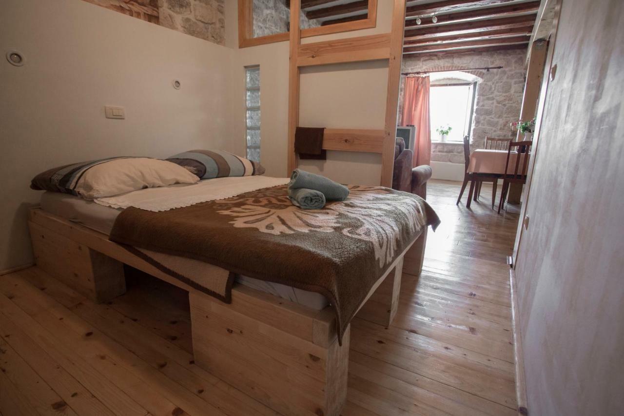Apartment Riva Sibenik Bagian luar foto