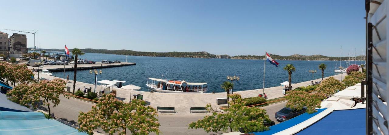 Apartment Riva Sibenik Bagian luar foto